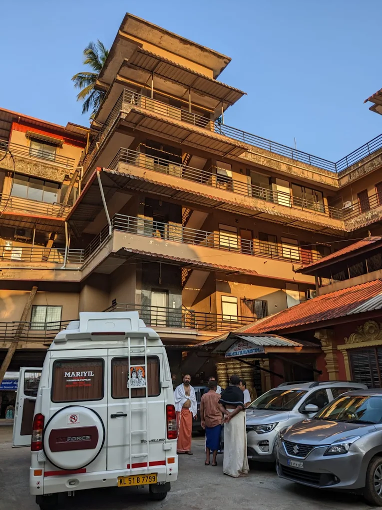 Swayambhoo Guest House building in Kollur